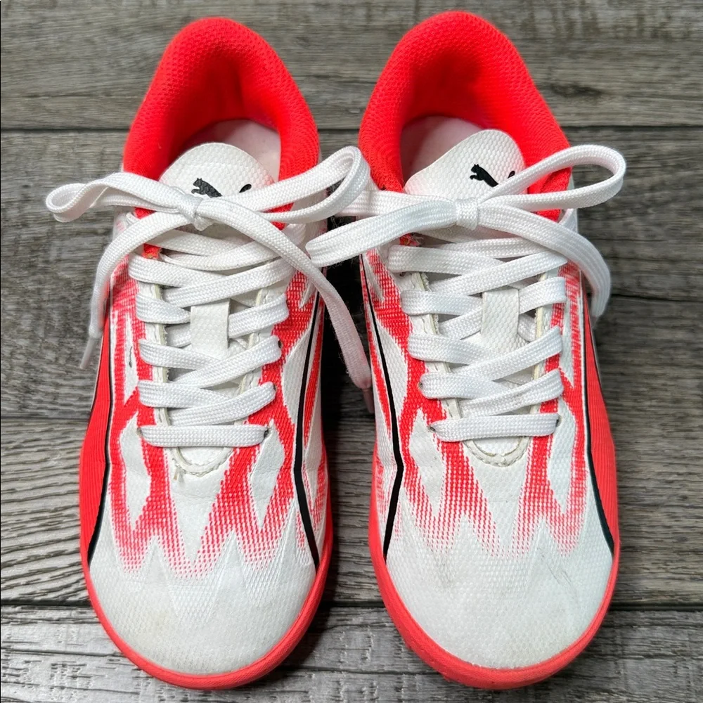 Puma dynamic sneakers